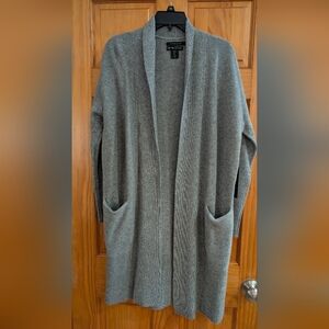 TAHARI CASHMERE CARDIGAN. Size L
